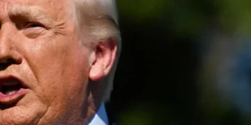 Retired general suggests Trump deliver this ultimatum over critical Strait of Hormuz