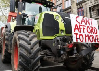 Irish PM offers $592 million fuel tax cut to reopen refinery as farmers and truckers wage cost-of-living protest