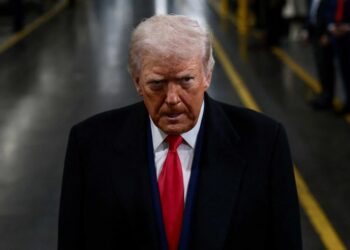 ‘No más’: GOP lawmakers signal they’re ready to turn on Trump over Iran disaster