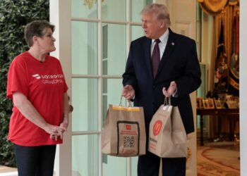 Trump shares awkward moment with DoorDash delivery driver: ‘You voted for me?’