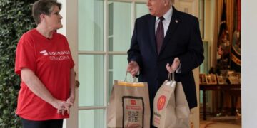 Trump shares awkward moment with DoorDash delivery driver: ‘You voted for me?’
