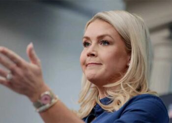 Karoline Leavitt shows ‘increasing frustration’ as White House grows more erratic: insider