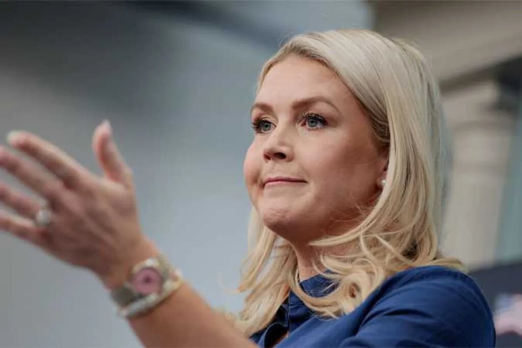 Karoline Leavitt shows ‘increasing frustration’ as White House grows more erratic: insider