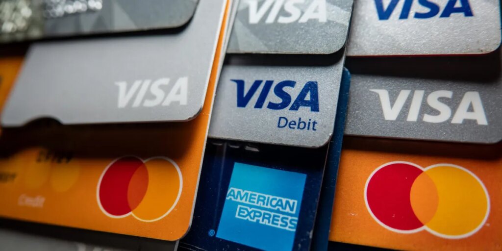 Americans are credit-card-maxxing tax season with sign-up bonuses while half the country relies on their refund to catch up on bills