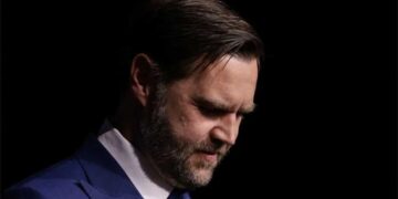 JD Vance out as ‘Trump’s obvious successor’ as president targets him with jokes: analyst