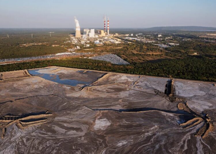 Trump Moves to Let Coal Companies Pollute Waterways With Their Toxic Slag