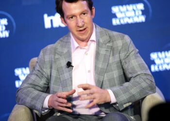 The billionaire Anthropic cofounder who majored in literature and says knowing how to ask the right question beats knowing how to code