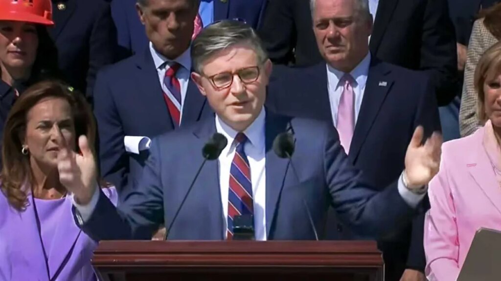 ‘I was taken aback’: Mike Johnson scolds Pope Leo for claiming Jesus opposed war