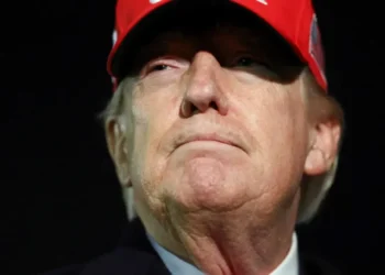 ‘We need a message’: Trump advisers admit to grasping at straws as Iran consumes midterms