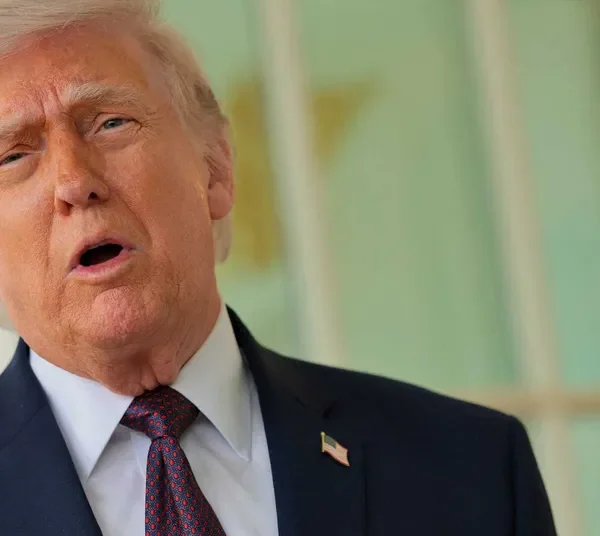 Trump threatens ‘sleazebag’ ex-official who resigned over war: ‘No more Mr. Nice Guy!’