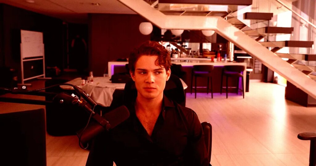 Clavicular Says He’s Quitting Drugs, Meaning He Can’t IRL Stream Anymore Because He’s Unable to Mog Sober