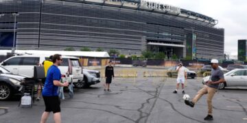 NJ Transit scrambles to defend $150 tickets for 9-mile World Cup ride: ‘This isn’t price gouging’