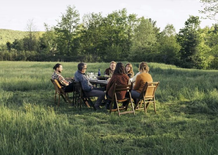 How to Revive the Art of Hanging Out