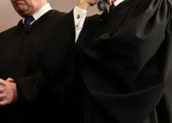 Supreme Court ‘private tensions’ growing during ‘politically explosive’ session: report