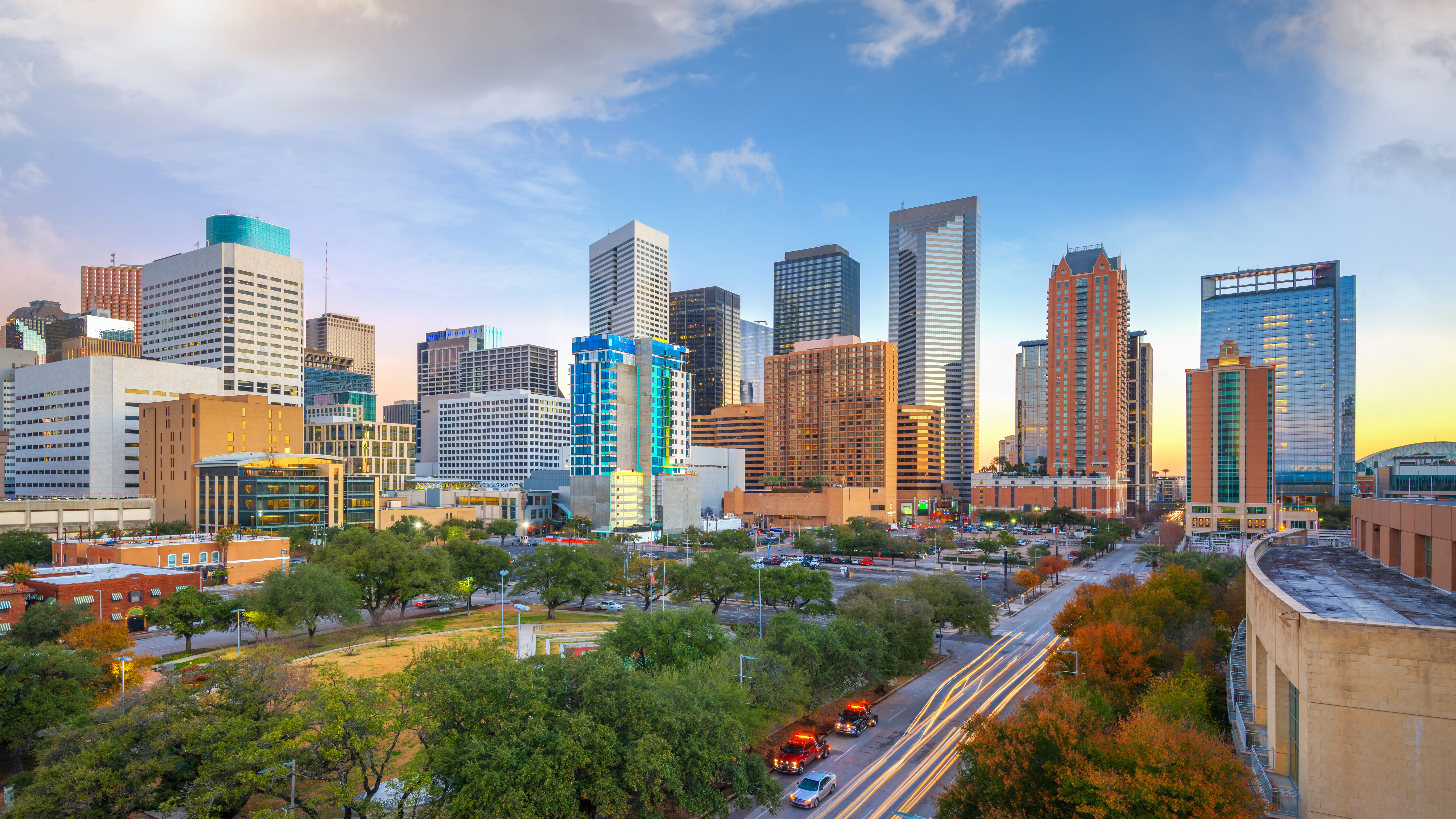 Houston, Texas, downtown park and skyline.