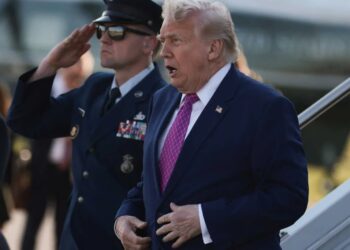 Foreign officials mock Trump behind the scenes over conflicting statements: report