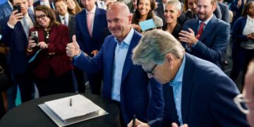 Feud between AI power startup Fermi and its fired CEO and top shareholder heats up over proposed sale