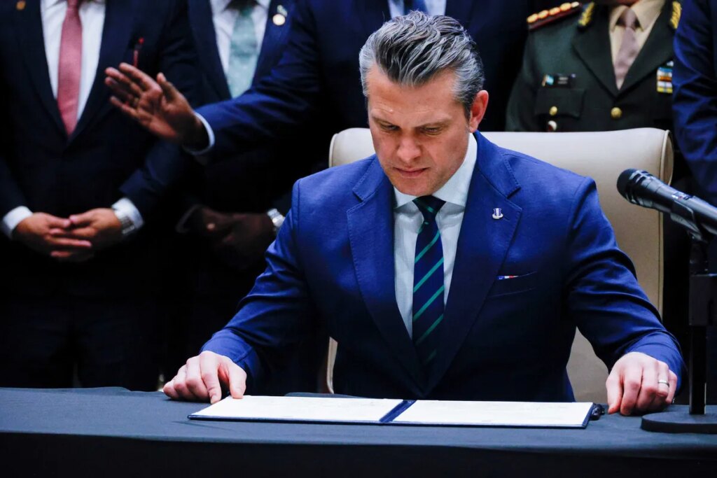 Hegseth’s firing of army general amid war with Iran sparks concern in the White House