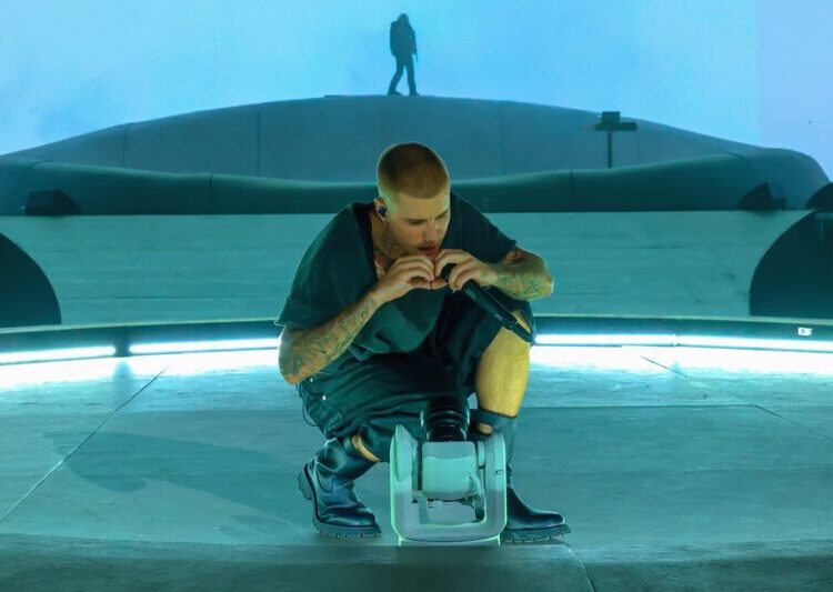 Why Justin Bieber Played YouTube Onstage for Thousands of People