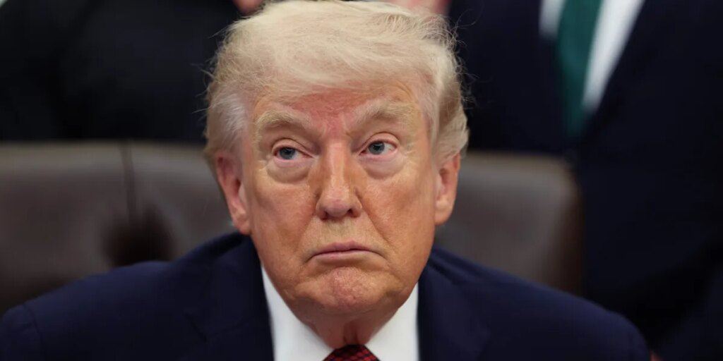 Trump officials whisper that his Truth Social posts about Iran risk killing peace talks