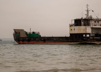 Tehran Says It Has Seized Two Ships in Strait of Hormuz as Iranian Adviser Argues Cease-Fire Means ‘Nothing’