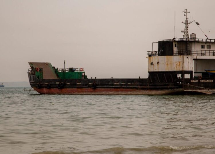 Tehran Says It Has Seized Two Ships in Strait of Hormuz as Iranian Adviser Argues Cease-Fire Means ‘Nothing’