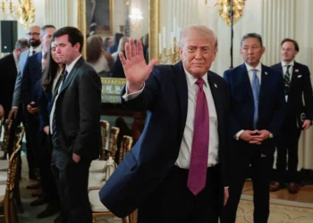 GOP strategist pans Trump’s airline bailout on CNN: ‘We should allow them to fail’