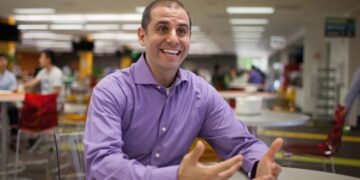 LinkedIn’s new CEO Daniel Shapero says the company you keep has a bigger impact on your career than job titles