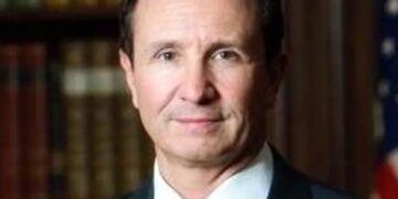 Red state governor blocks Dems from vote for state Supreme Court justice