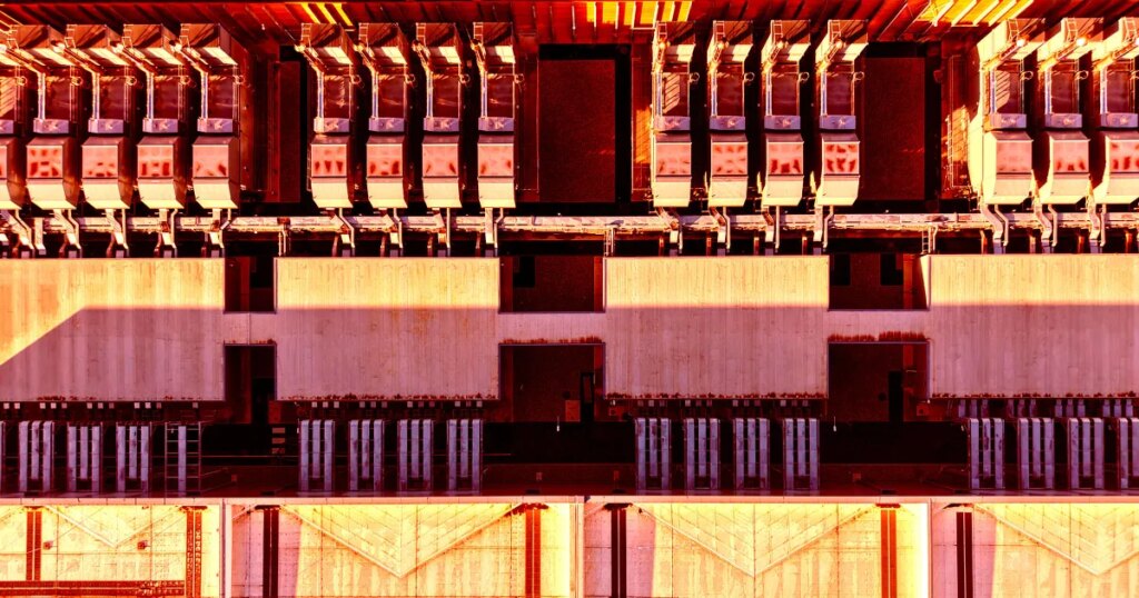 Trump’s Huge AI Data Center Project Is Falling Apart Behind the Scenes