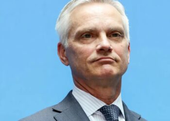 American Airlines CEO calls United merger ‘a non-starter’: ‘No way to view that as anything but anti-competitive’