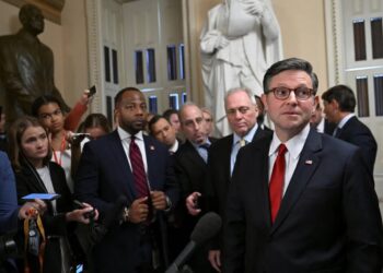 GOP lawmakers blast Mike Johnson over new ‘delay game’ because he doesn’t ‘have the votes’