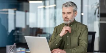 Your shareholder letter sounds like ChatGPT wrote it. This is the four-word phrase giving CEOs away