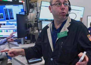 Intel’s blowout quarter just sparked its best day since 1987