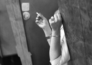 The U.K. Smoking Ban Is Illiberal