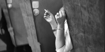 The U.K. Smoking Ban Is Illiberal