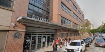 NYC high school dean allegedly ‘rubbed his genitals’ on teen after pinning her to desk: cops