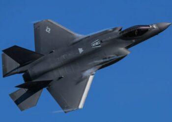 U.S. Air Force, Navy plan to boost F-35 fleet after record budget