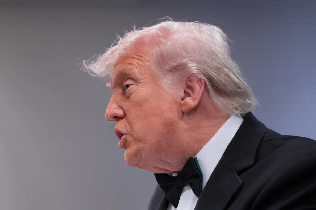 Trump cites WHCD shooting in demand that suit against WH ballroom be ‘dropped immediately’