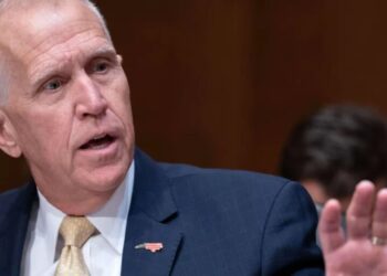 Sen. Thom Tillis says he’s ready to move ahead with confirming Warsh as Fed chair after DOJ drops probe on Powell