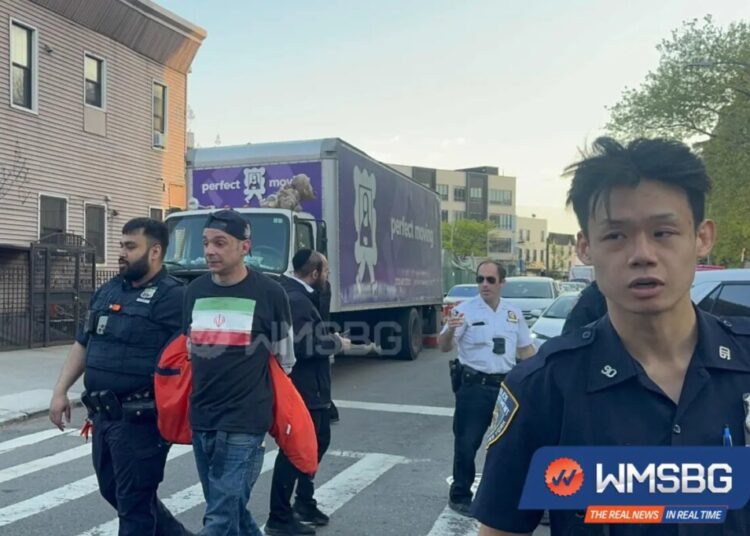 Maniac in Iranian flag T-shirt pummels three Jewish men in NYC hate crime: sources