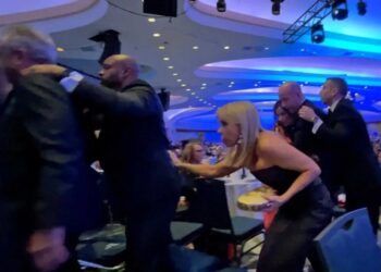 ‘Not a good look’: Trump official hammered for ditching wife amid shooting chaos