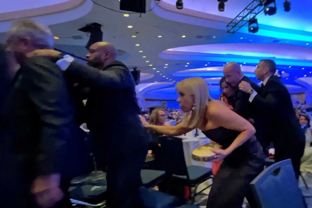 ‘Not a good look’: Trump official hammered for ditching wife amid shooting chaos