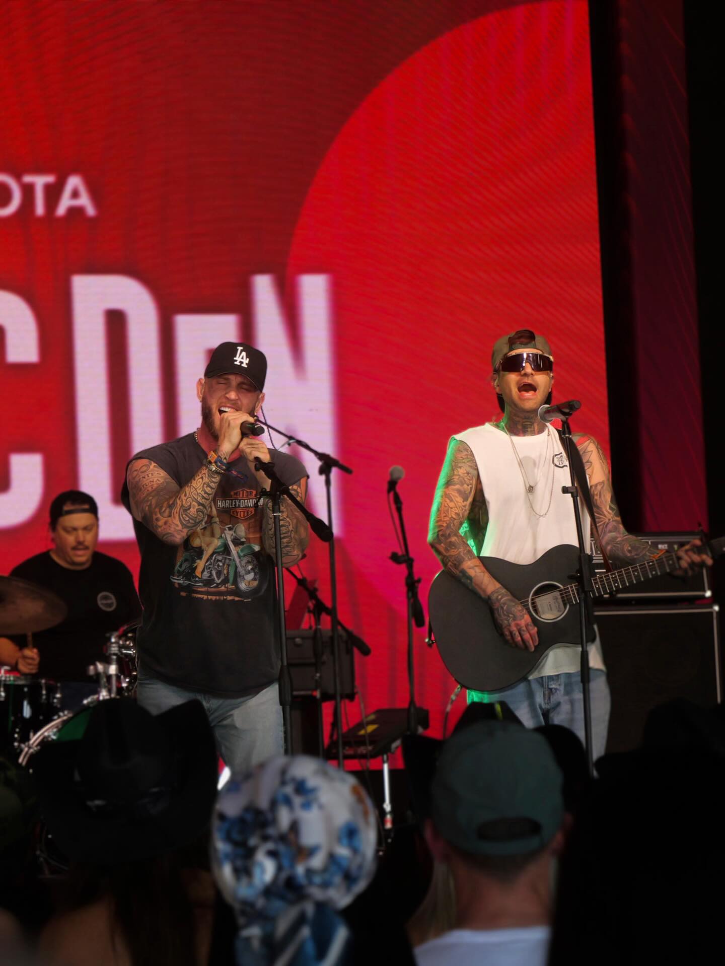 Chet Hanks performing at Stagecoach 2026