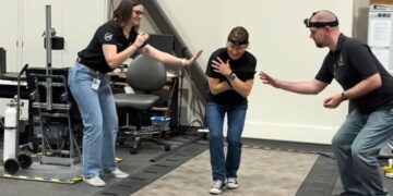 Video Shows NASA Astronaut Struggling to Walk After Journey Around the Moon