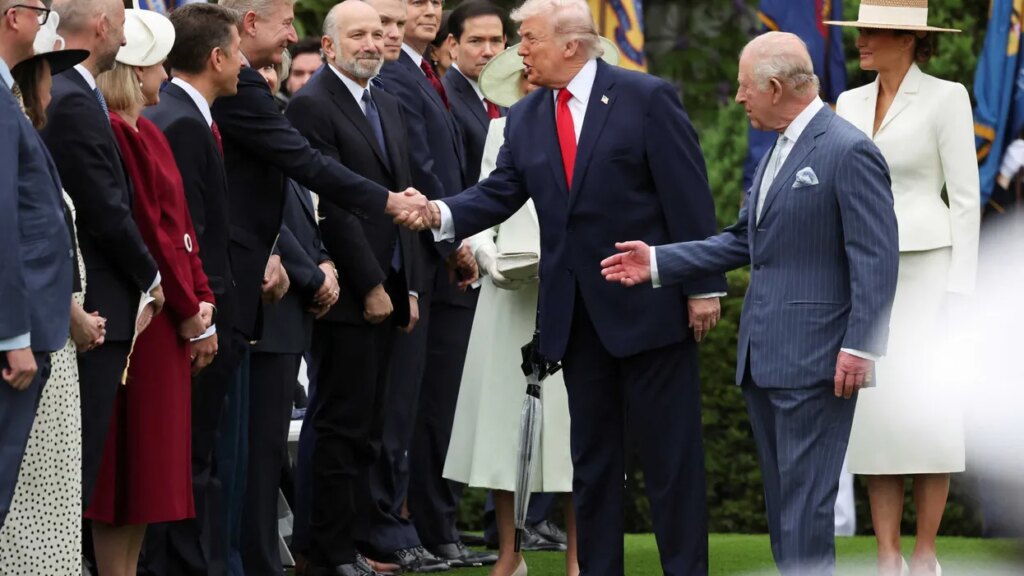 Trump barges in to greet own Cabinet as King Charles’ handshake gets ignored: video