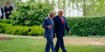 Trump quietly telling insiders to prepare for ‘extended’ blockade of Iran: report