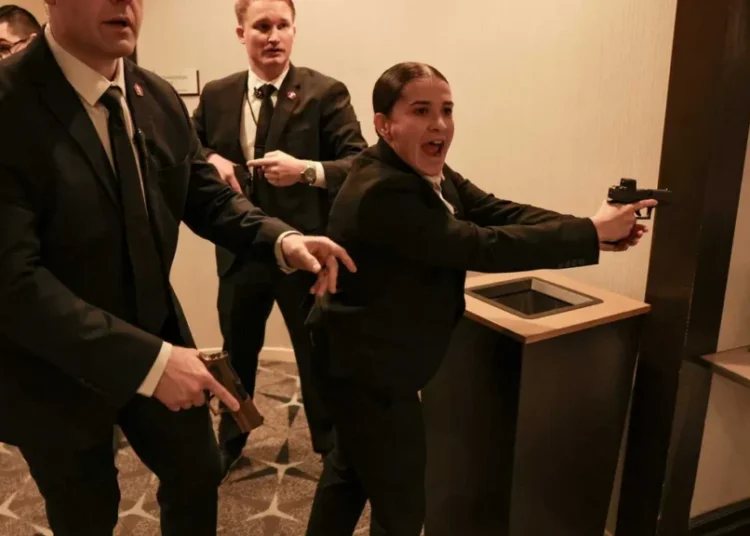 Startling possibility exposed as Trump press dinner shooting narrative cracks: analyst