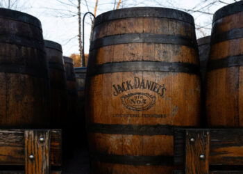 Sazerac Prepares $15 Billion Cash Offer for Maker of Jack Daniels