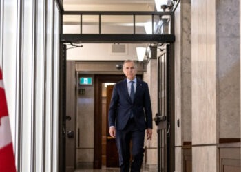 Seeking 1 Trillion Dollars, Carney Invites Investors Summit to Canada